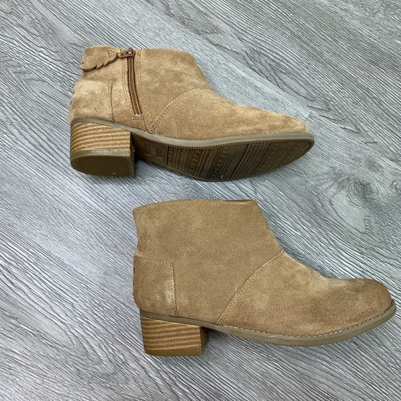 Toms Other - TOMS Leila Toffee Suede Booties Youth Size 4